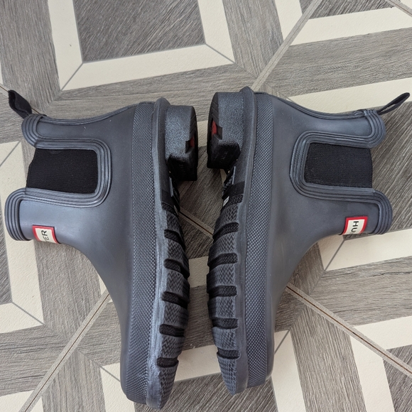 Hunter Chelsea Rain Boots Size 6 - Picture 10 of 14